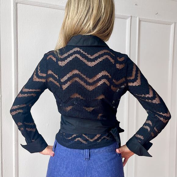 VTG Black Lace Goth Y2K Wrap Top Dark Romantic Shear Studio De Compagnie Paris - Picture 3 of 11